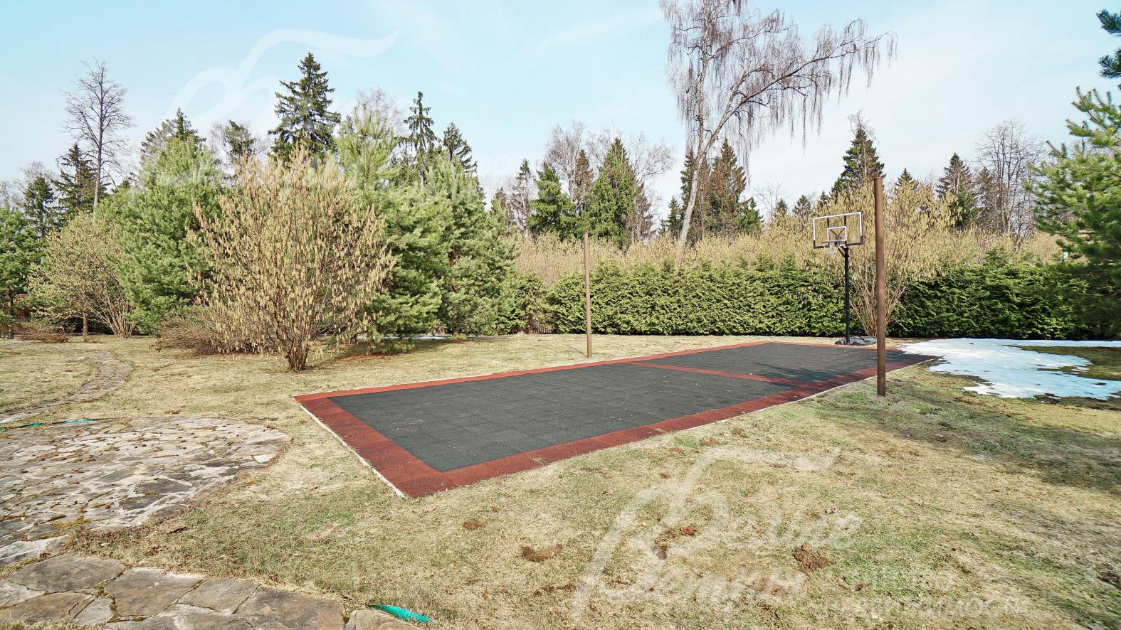  Спортивная площадка (баскетбол, волейбол, теннис)