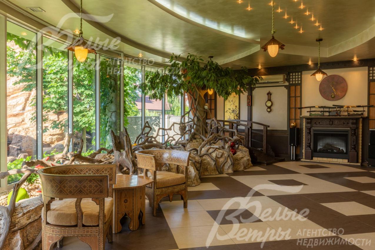 Каминный зал