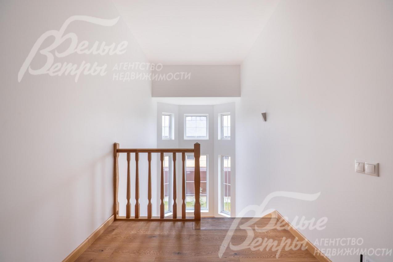 Холл 2-го этажа