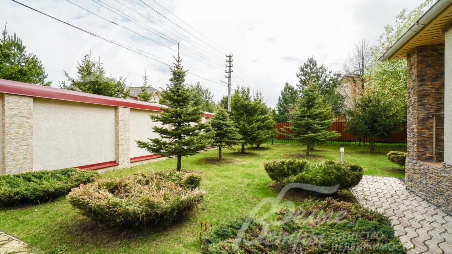 Выполнен ландшафтный дизайн