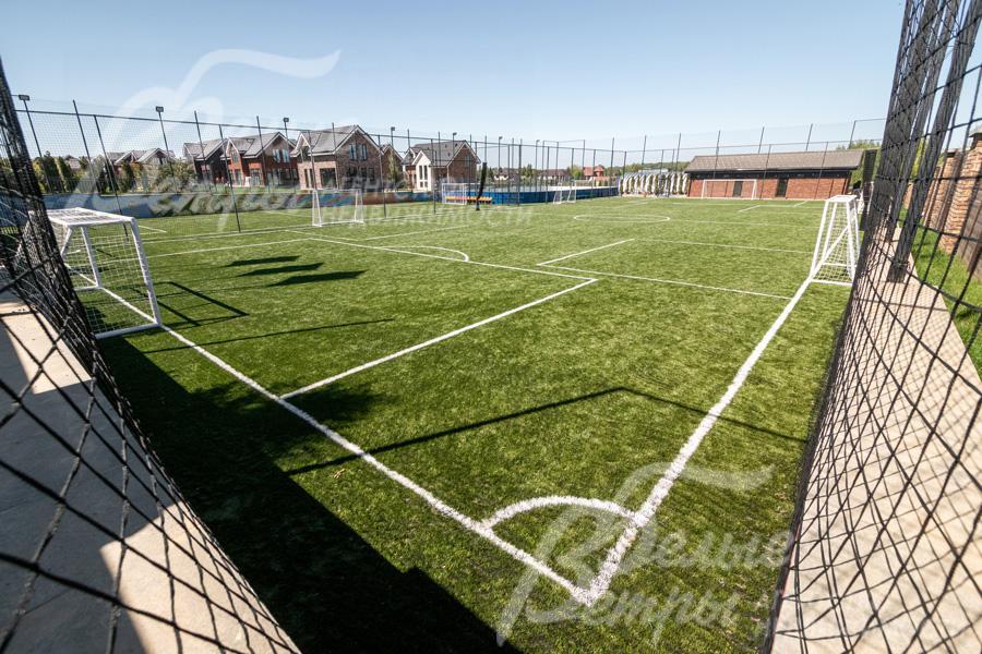 Футбольное поле в п. Резиденция Булатово