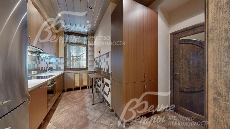 Кухня расположена в отдельном помещении 9.5 кв.м