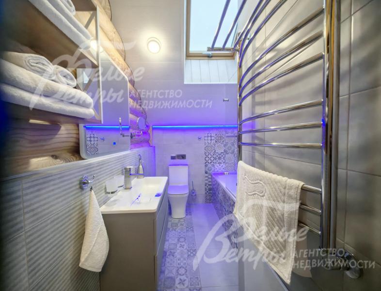 Санузел 2-го этажа с ванной