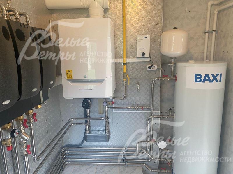 Абсолютно новое оборудование в котельной - газовый котёл DeDietrich (Франция), бойлер Baxi (Италия)
