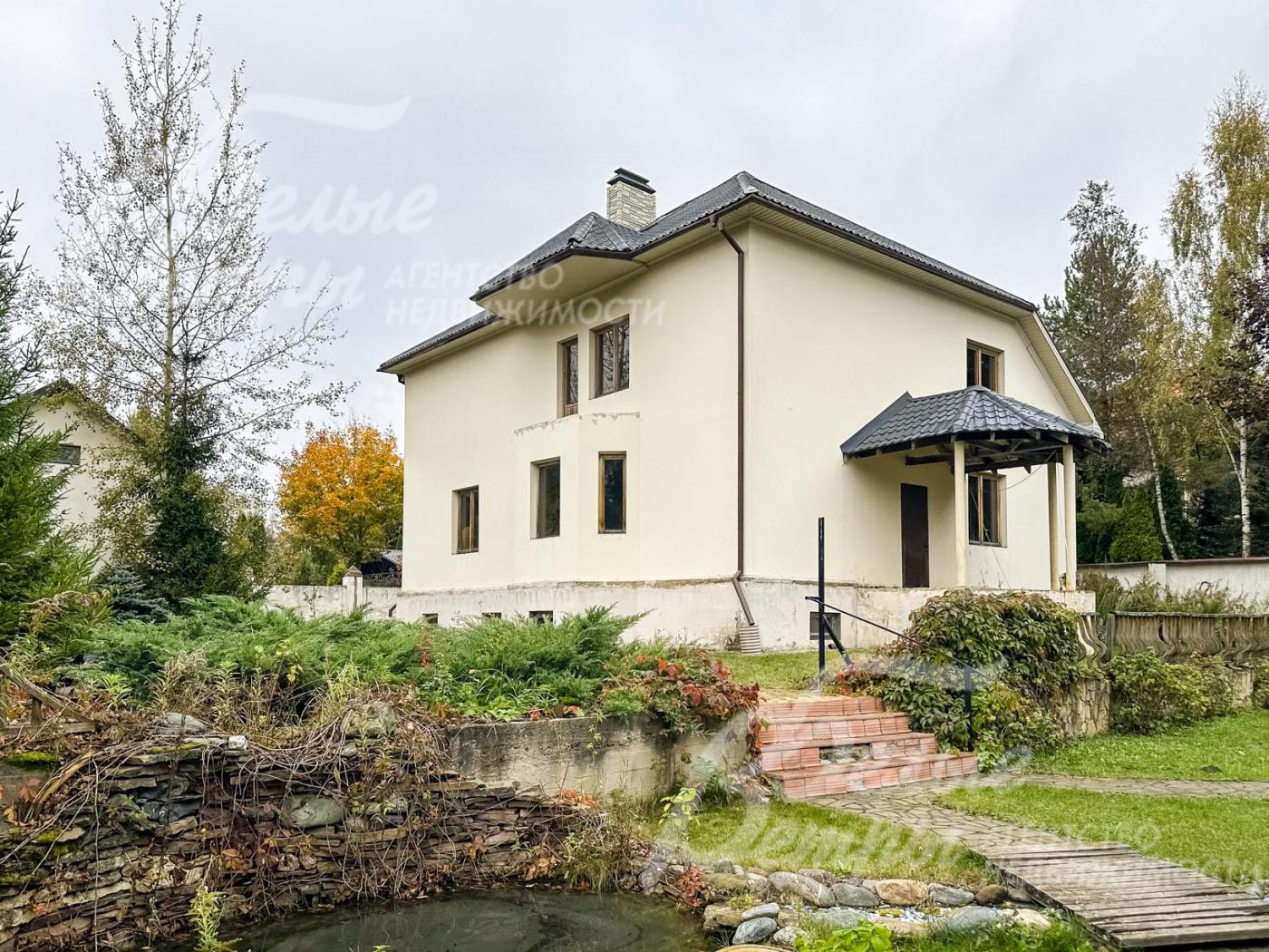 Кирпичный дом под отделку