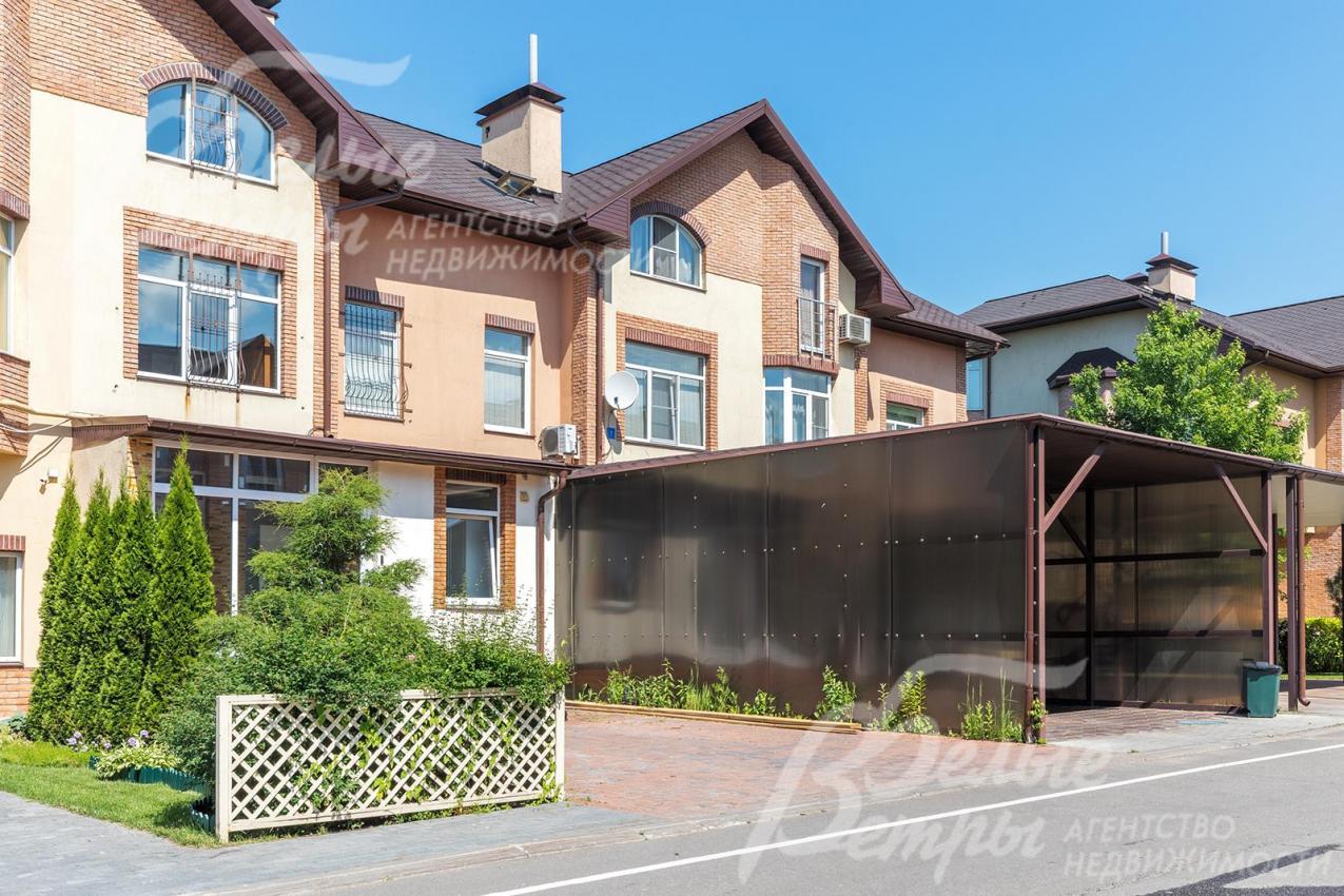 Секция таунхауса 220 кв.м в ЖК Дубровка