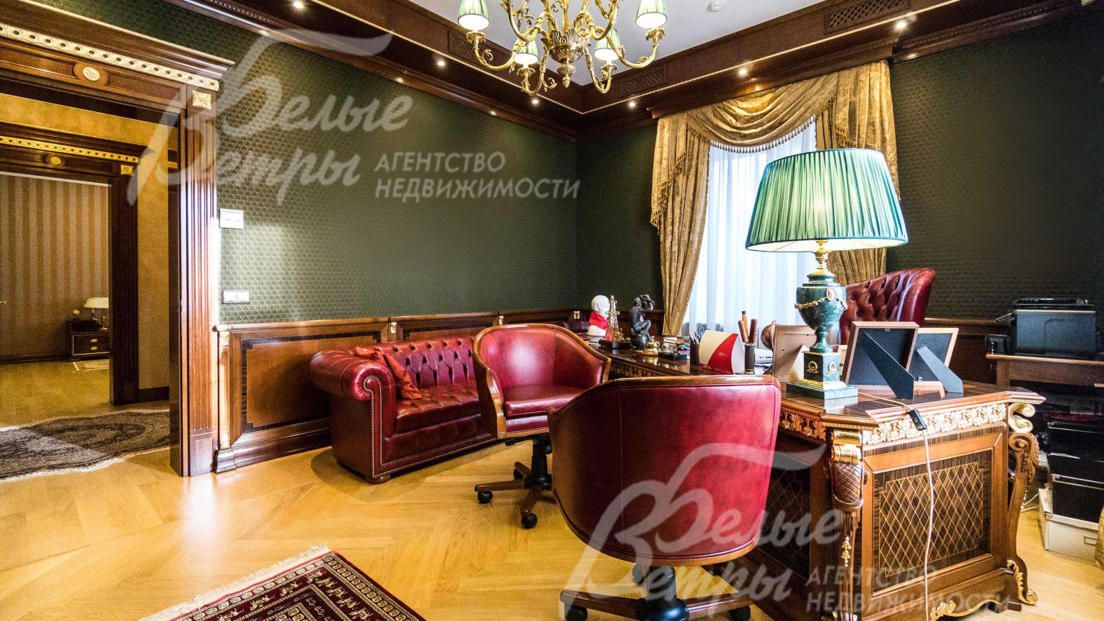 Кабинет на 1-м этаже