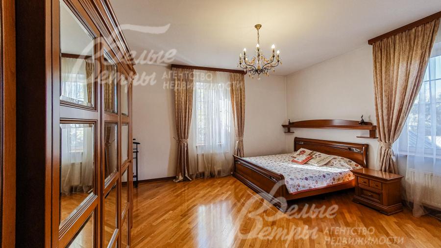 Главная спальня