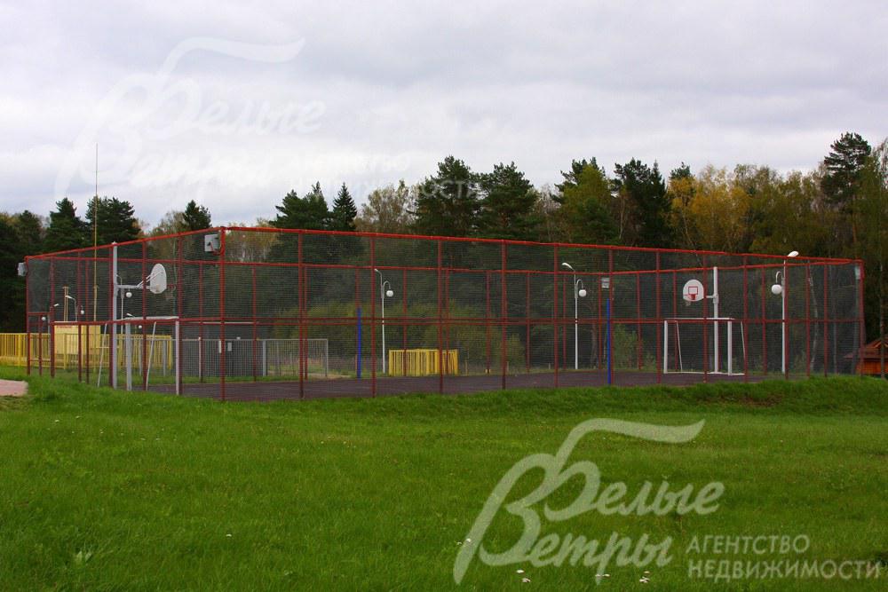 спортивные площадки