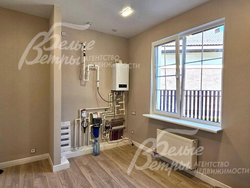 Котельная оборудована настенным газовым двухконтурным котлом BAXI