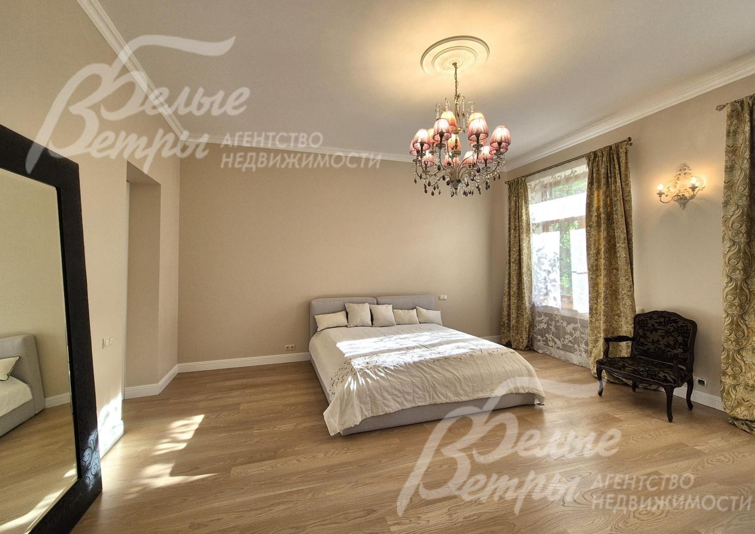 Спальня 29 кв.м на втором этаже.