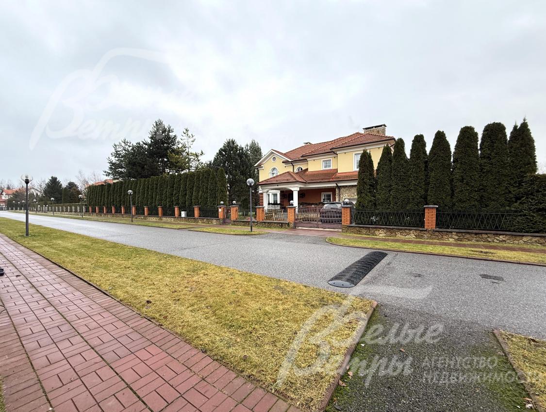 Коттеджный посёлок - с широкой комплексной внутренней инфраструктурой рядом с городом