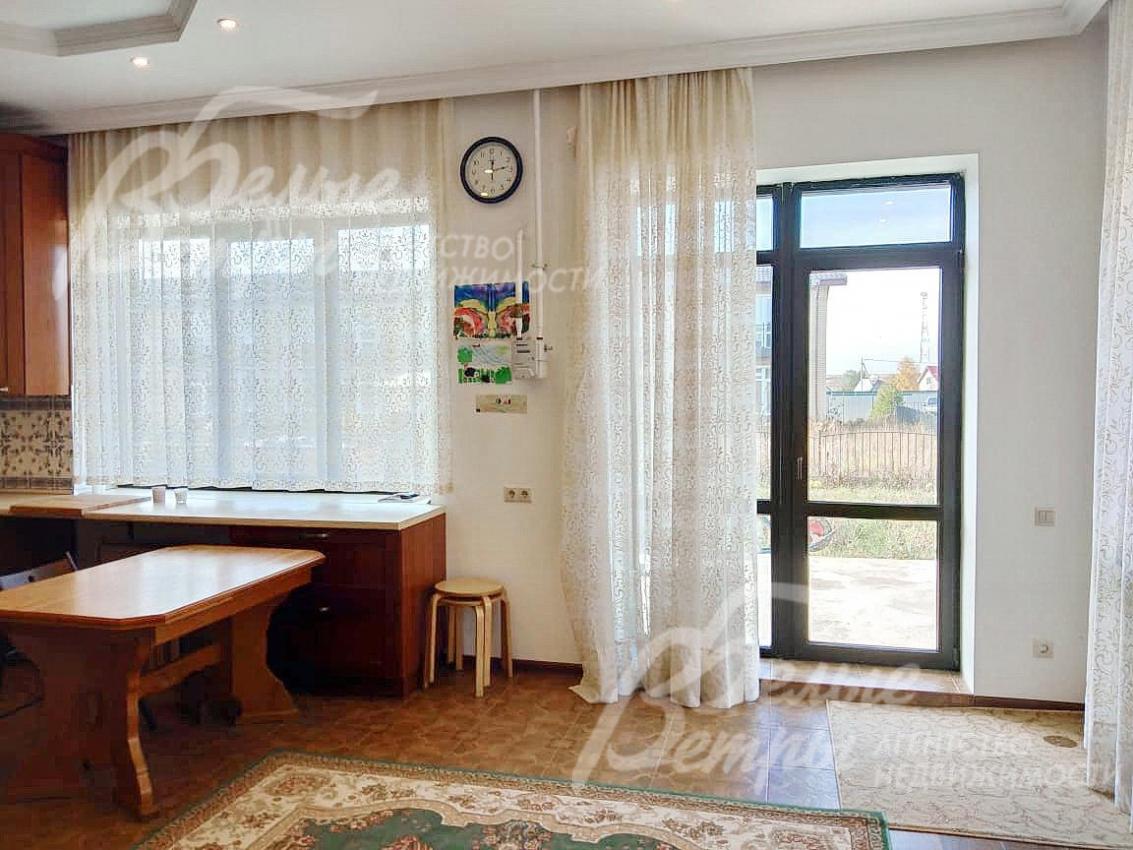 Кухня с выходом на террасу