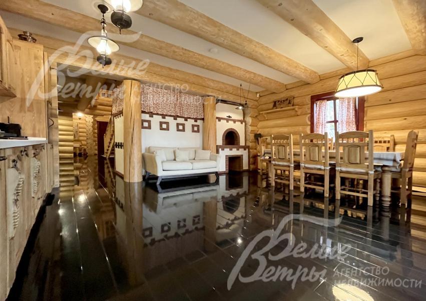 В доме не было предыдущих жильцов, он - новый