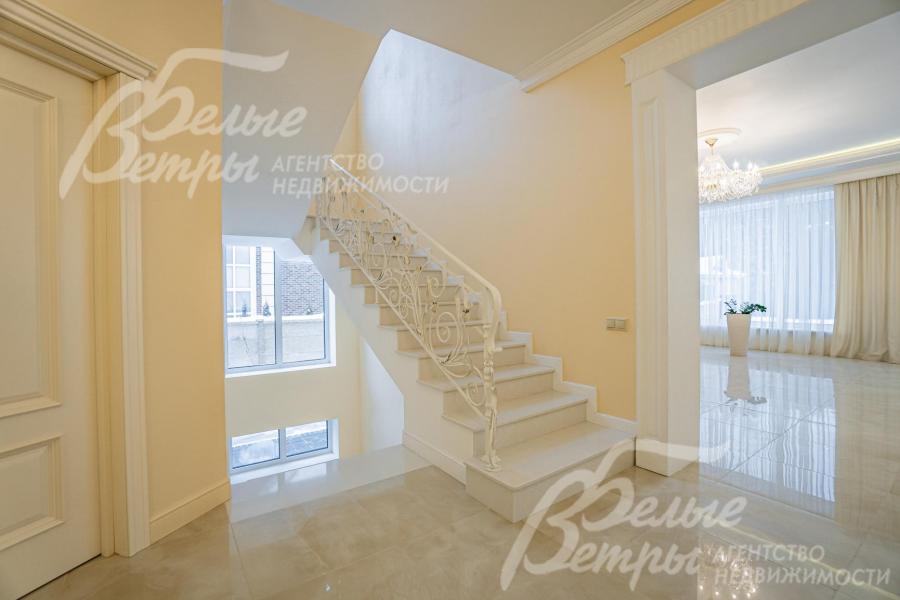 Ограждение и поручень лестницы - художественная ковка (ручная работа)