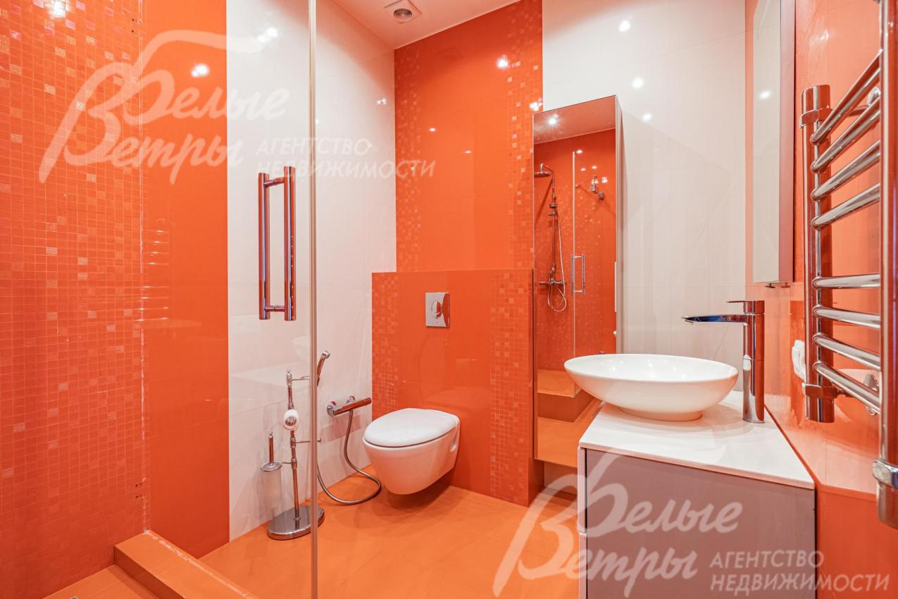 Санузел в мастер-спальне