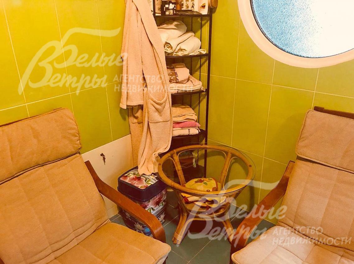 Зона отдыха в бассейне