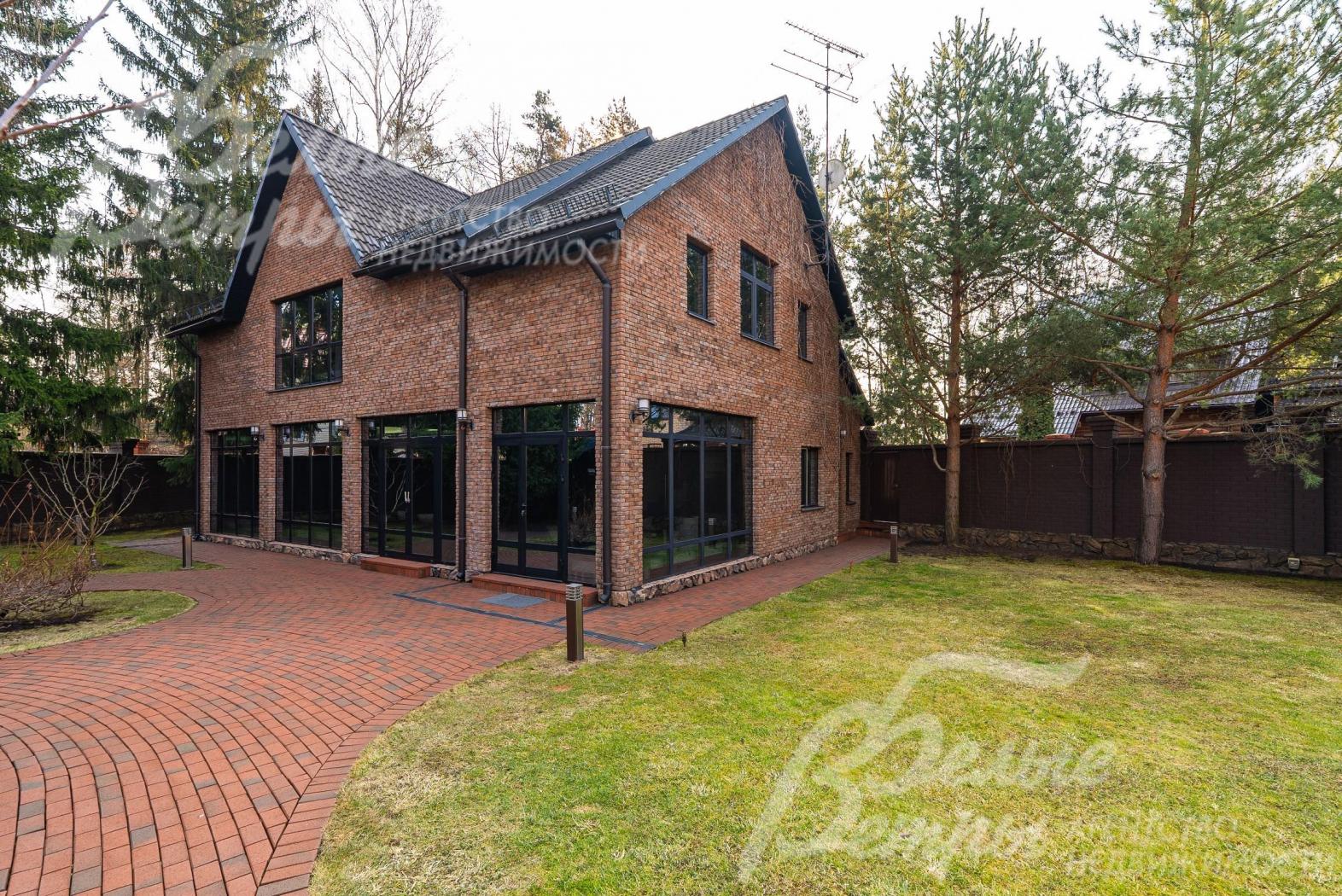 Отдельно стоящий гостевой дом — СПА комплекс с бассейном