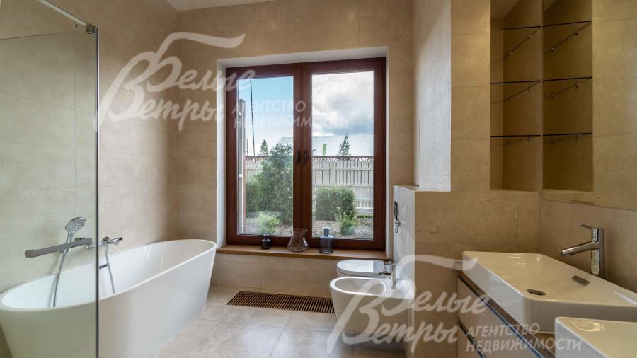 В квартире 4 санузла