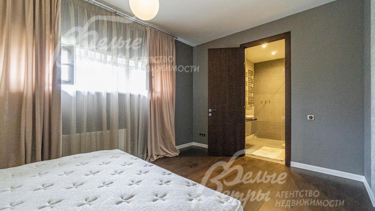 Спальня с санузлом