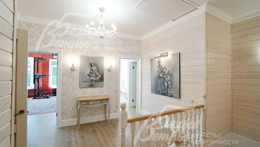 Холл 2-ого этажа