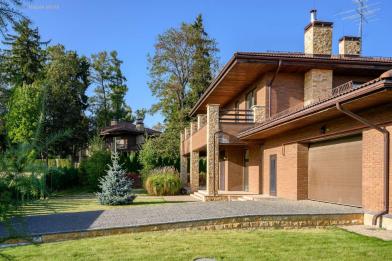 Дом, Усадьба Бергов к/п (Первомайское), 653 кв.м