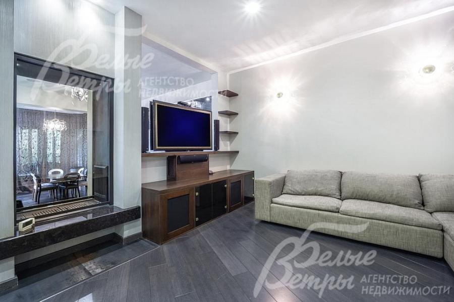 Голландский двухсторонний сквозной камин на дровах фирмы Boley.