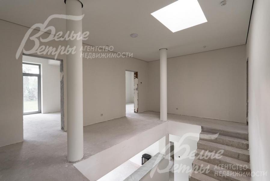 Монолитная лестница на 2-ой этаж