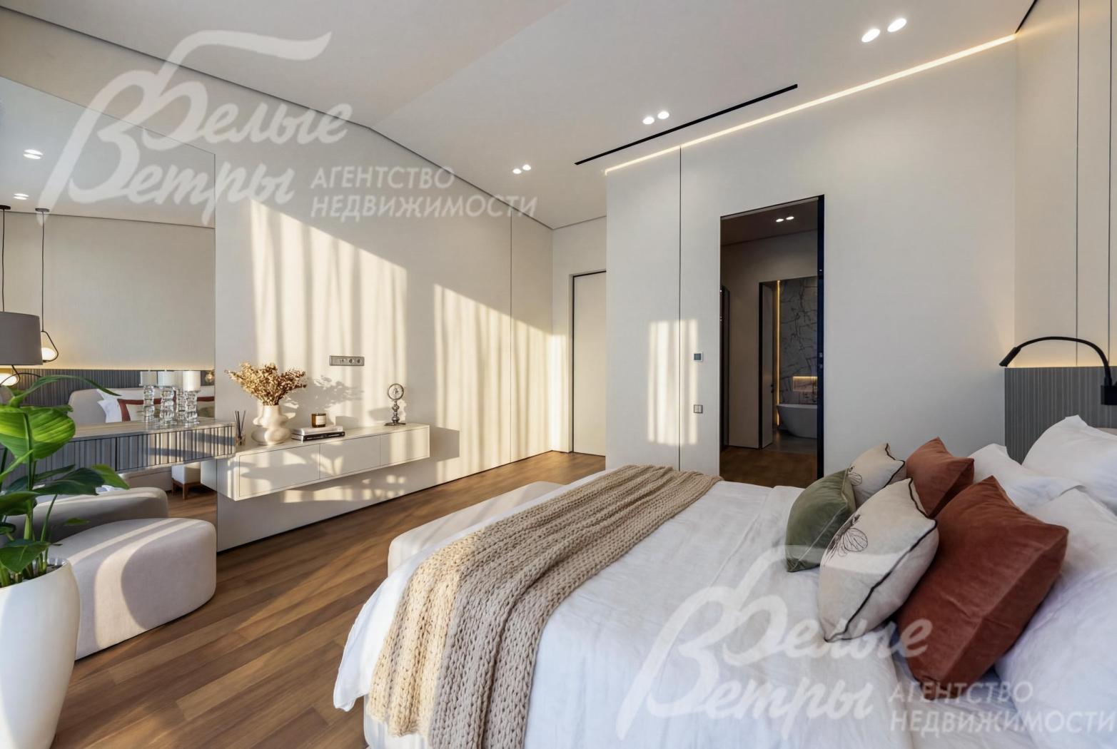 Мастер-спальня со своим санузлом и большой гардеробной