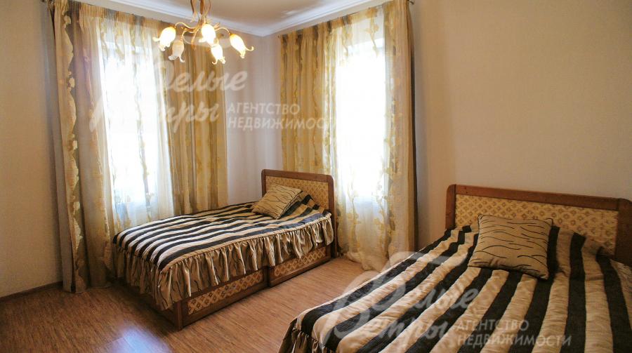 На 2-ом этаже 4 спальни