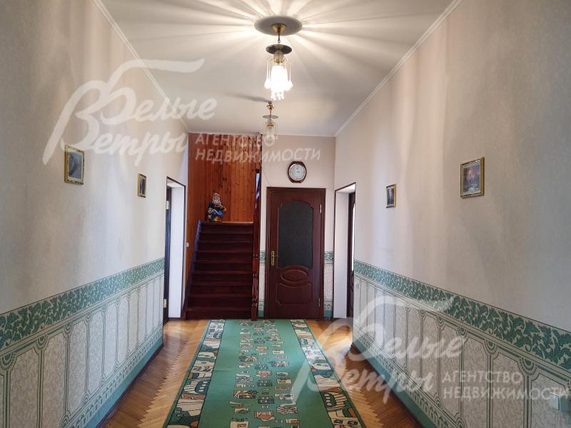 Холл первого этажа