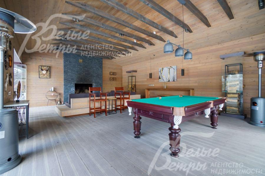 Также в павильоне стол русского бильярда 9 футов. В прохладное время тепло дают газовые обогреватели