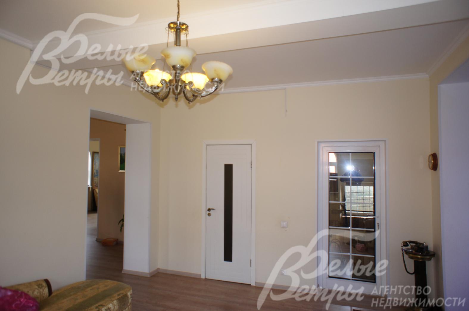 Холл первого этажа 