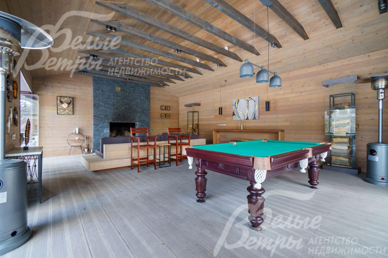 Также в павильоне стол русского бильярда 9 футов. В прохладное время тепло дают газовые обогреватели