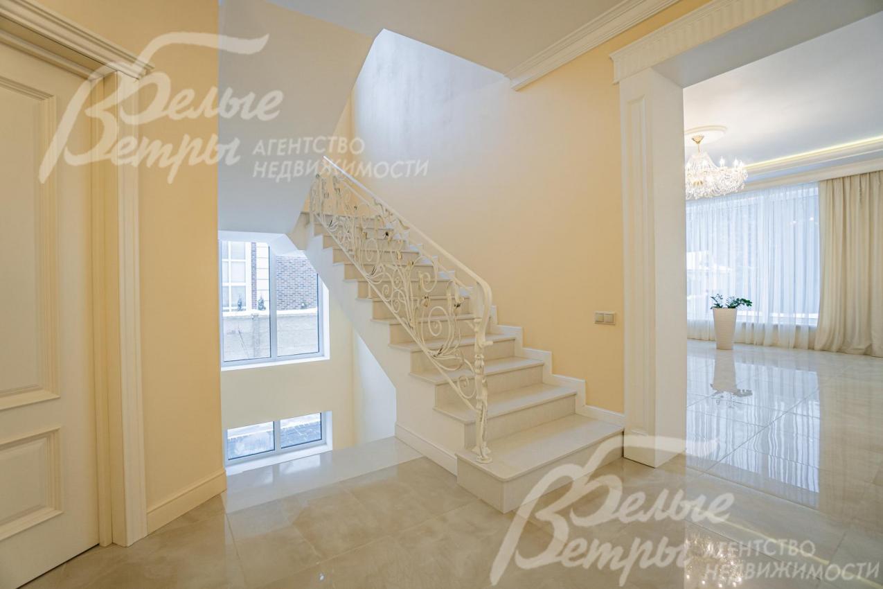 Ограждение и поручень лестницы - художественная ковка (ручная работа)