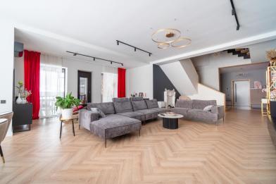 Дом, Дубки СНТ (Газопровод), 570&nbsp;кв.м