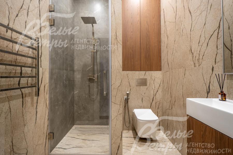 санузел 1-го этажа с душевой