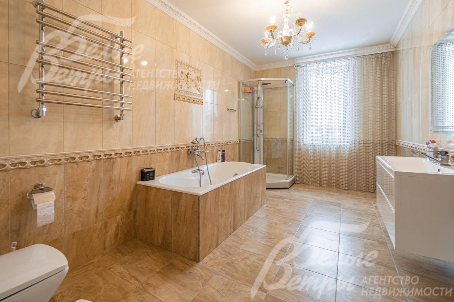 Санузел с ванной на втором этаже