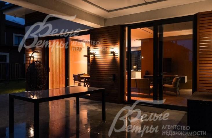 Терраса вечером - уютное место для отдыха