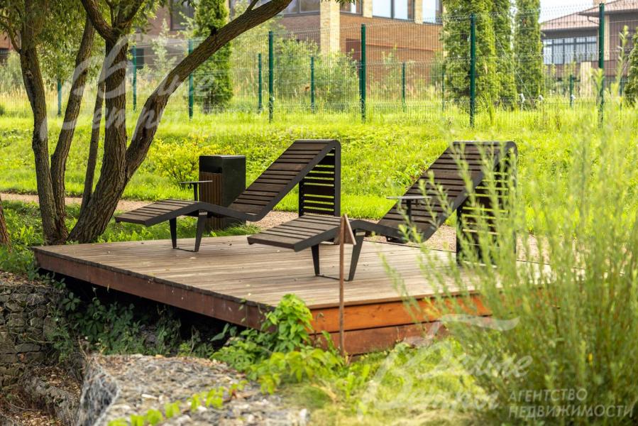 Зоны отдыха у воды в поселке Усадьба Бергов