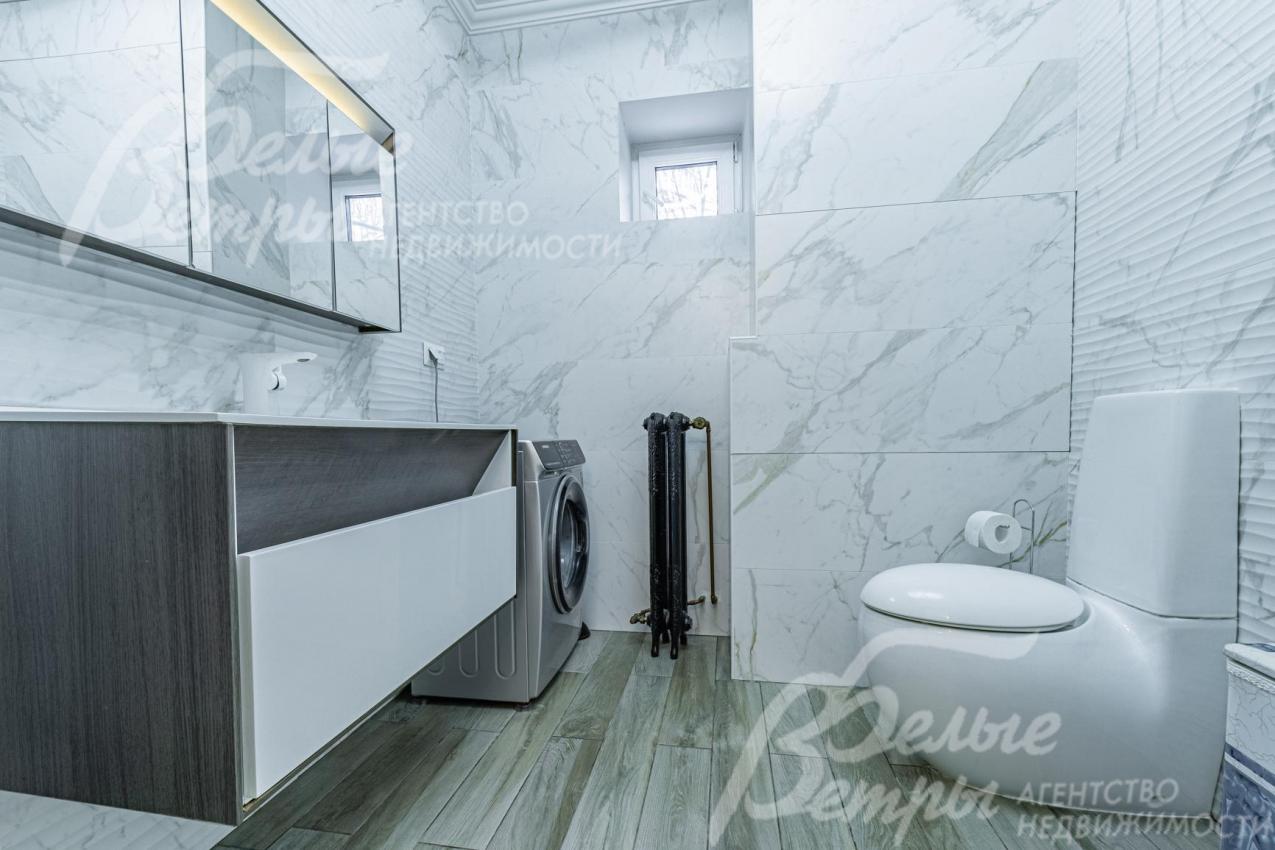 Гостевой санузел на первом этаже