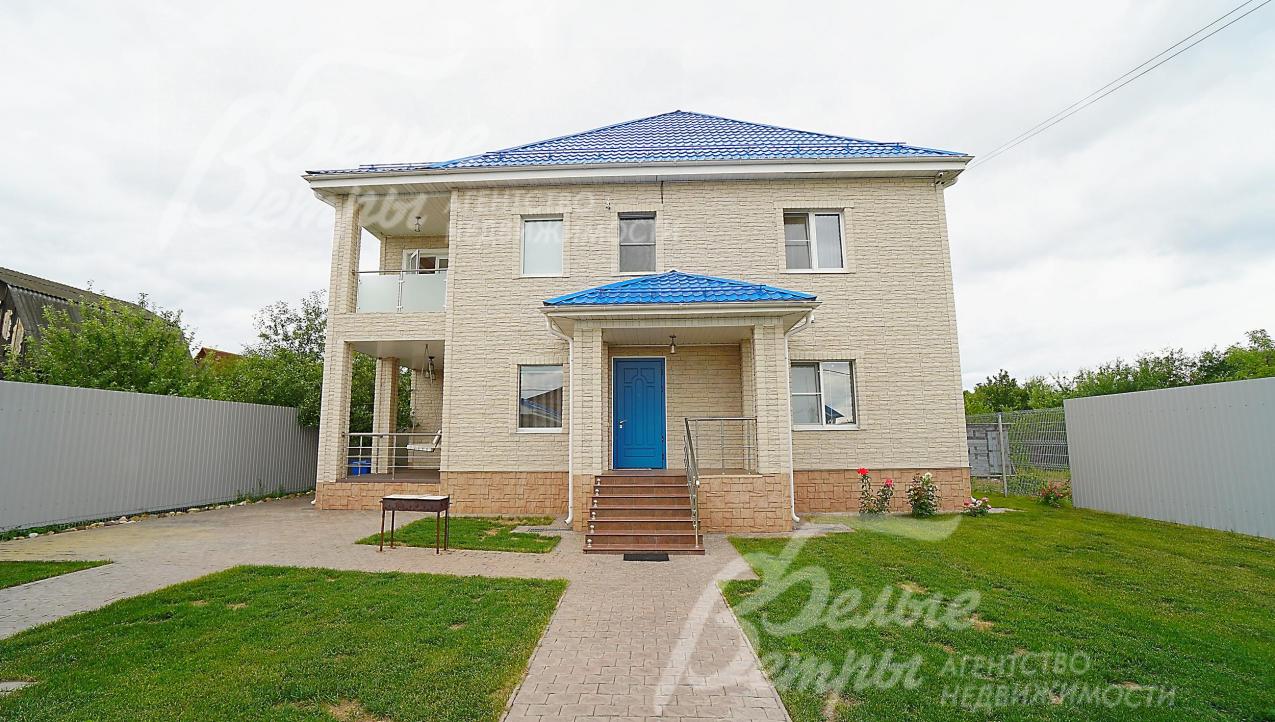 Дом 220 кв.м с мебелью в СНТ Строитель