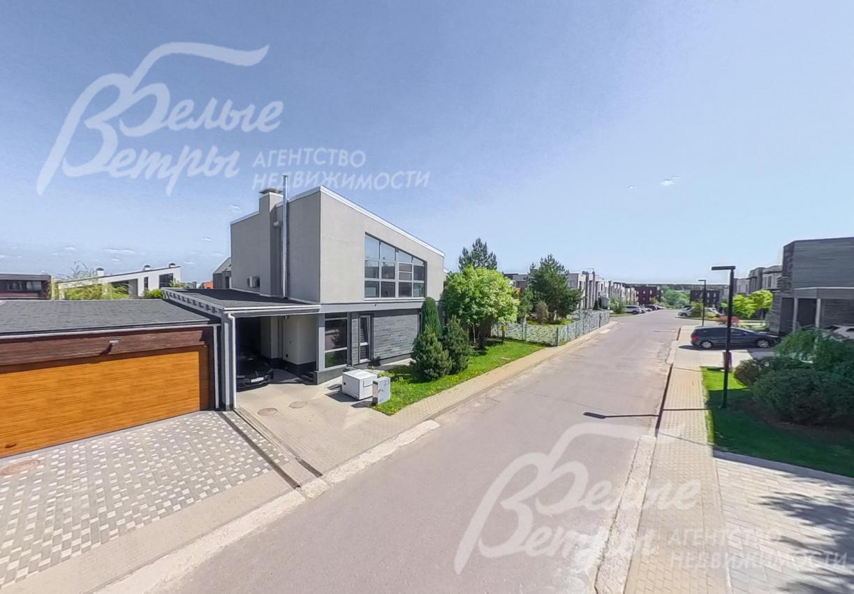 Есть навес для авто