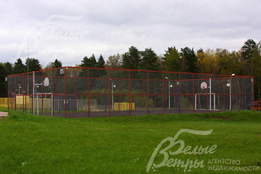 спортивные площадки