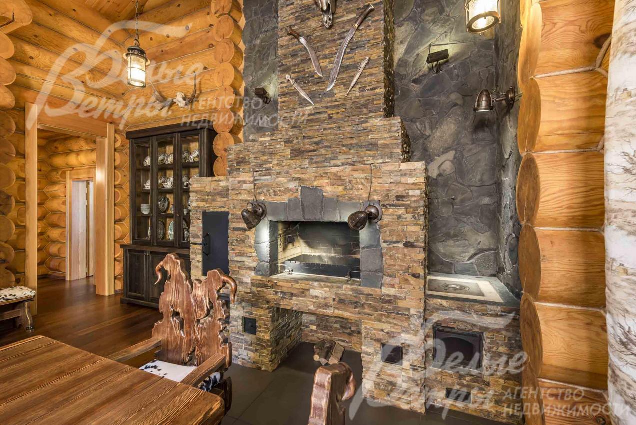 Печь с коптильней, мангалом и электрическим вертелом