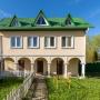 Гостевой дом 97 кв.м с квартирой для персонала.