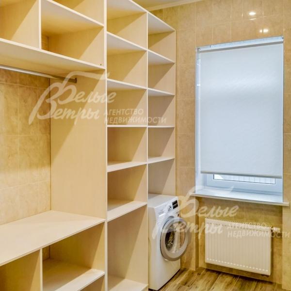 Гардеробная-постирочная со стиральной машинкой Bosch