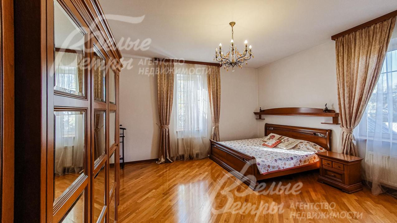 Главная спальня