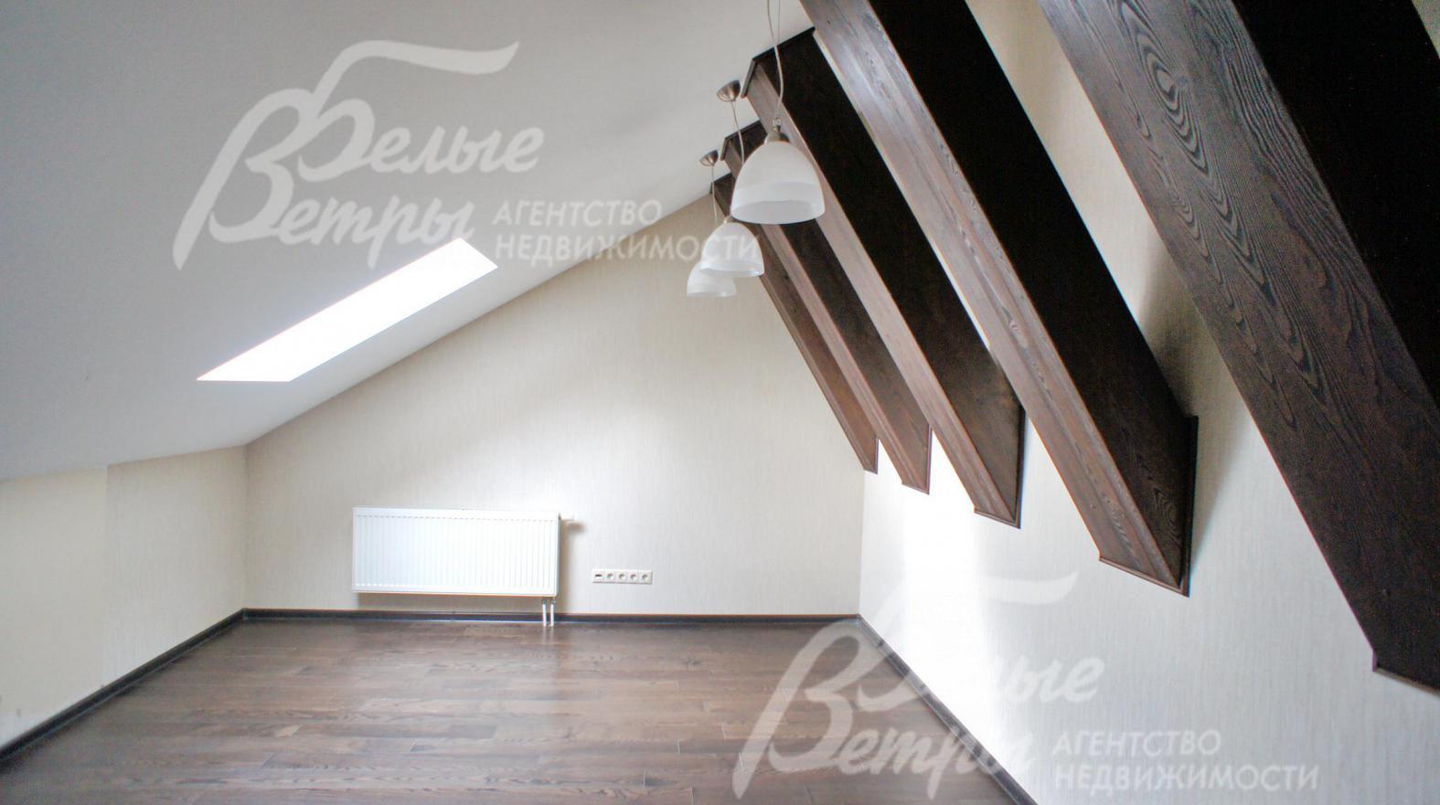 Кабинет 18 кв.м на мансардном этаже