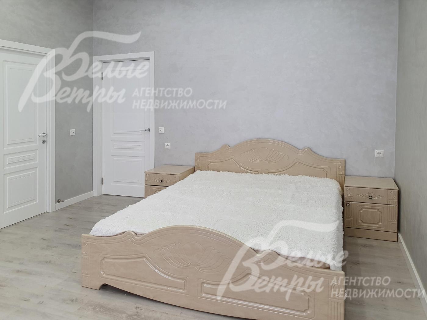 Спальный гарнитур в мастер-спальне